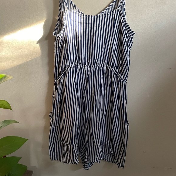 H&M Divided | Blue & White Striped Romper | Size 6/Small - Picture 5 of 8